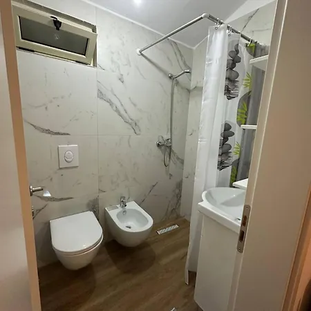 Albania Dream Holidays G Apartman